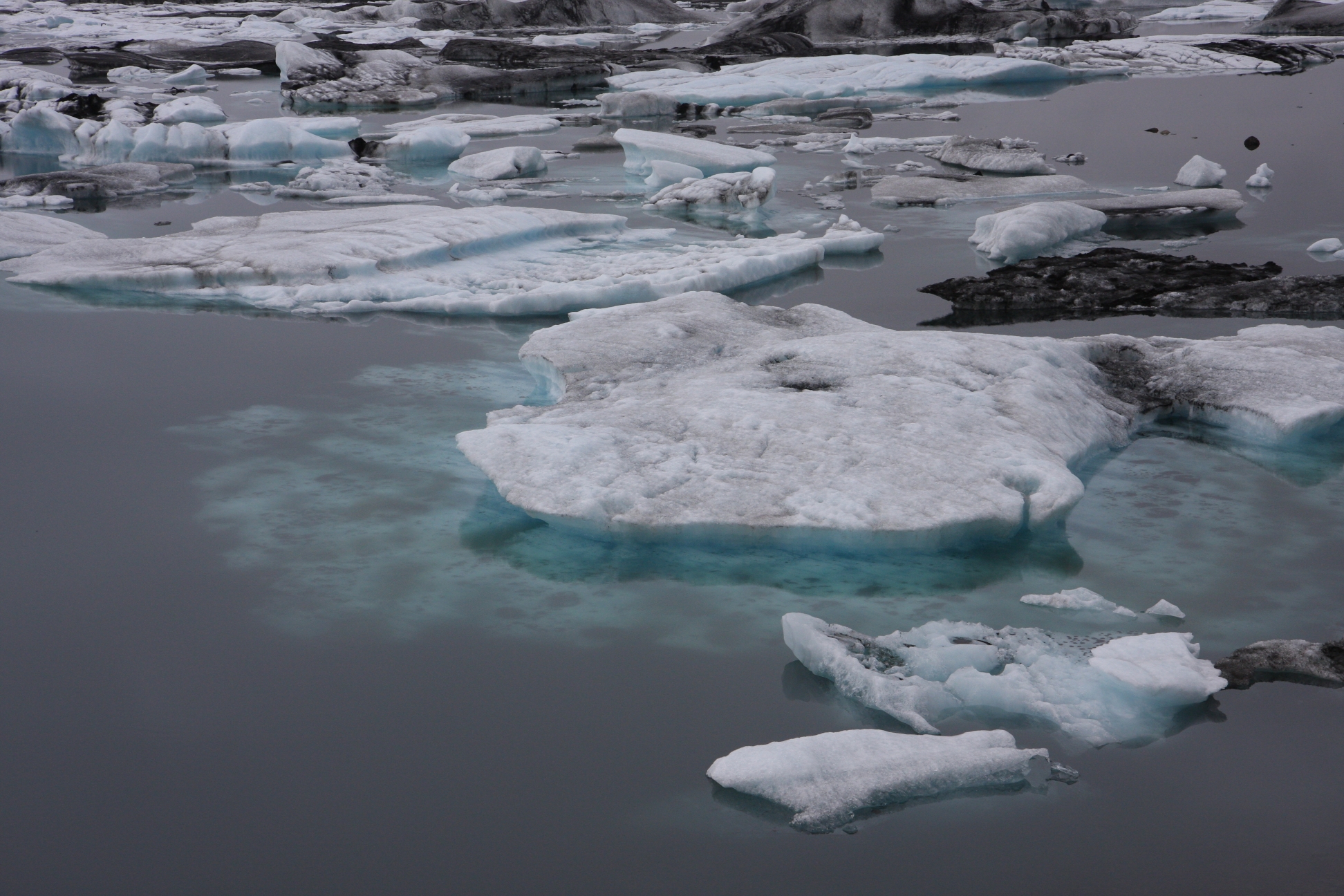 White ice, blue ice ... that's why it's ICEland