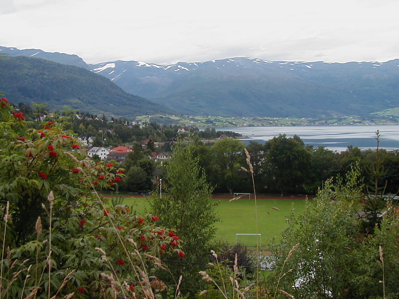 Vaizdeliai i Sandane is auksciau